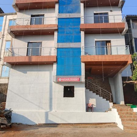 مبيت وإفطار ماهاباليشوار Sahyagiri Heights المظهر الخارجي الصورة