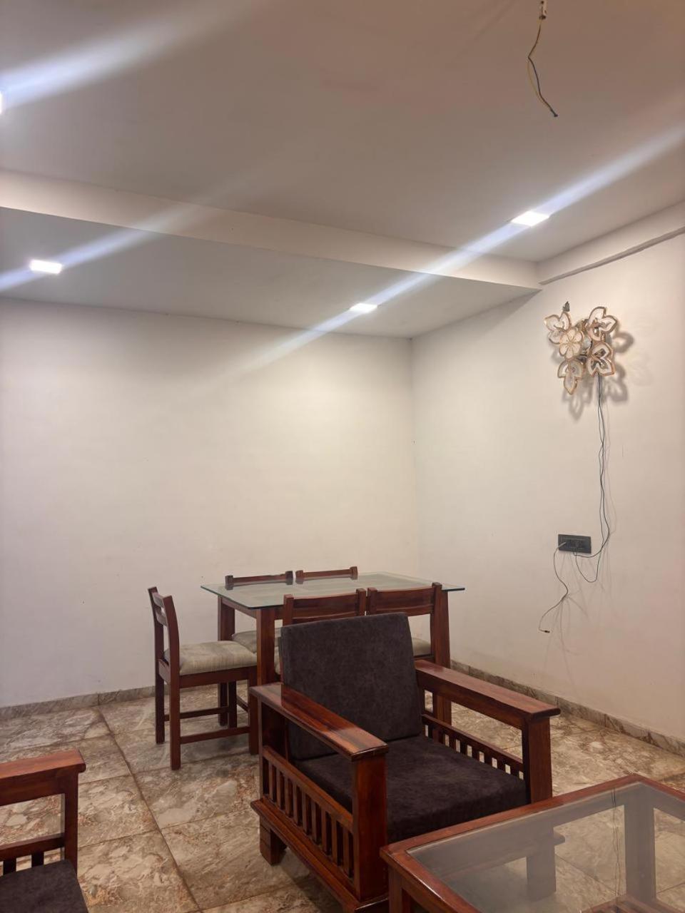 مبيت وإفطار ماهاباليشوار Sahyagiri Heights المظهر الخارجي الصورة